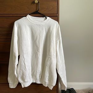 XL White Sweatshirt